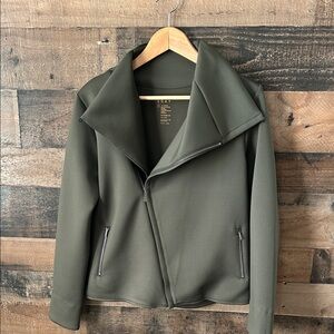 ADAY Up in the Air Jacket Dark Green | Wrinkle Resistant Travel Jacket | Size S